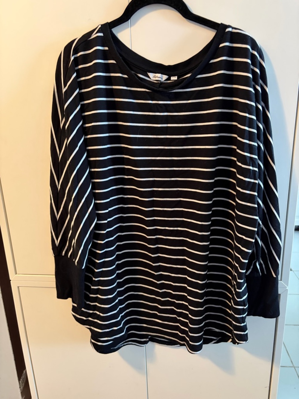 Reitmans Black and White Striped Long Sleeve Women’s Top